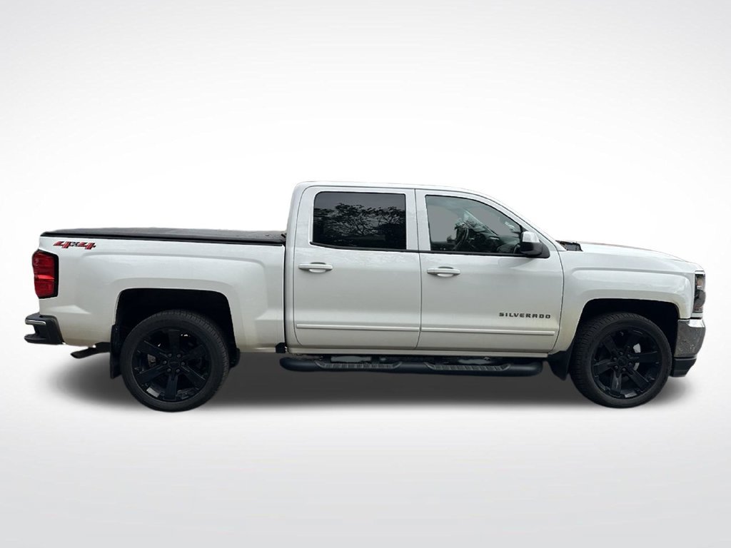 Used 2018 Chevrolet Silverado 1500 LT w/ All Star Edition AWD/4WD image 7