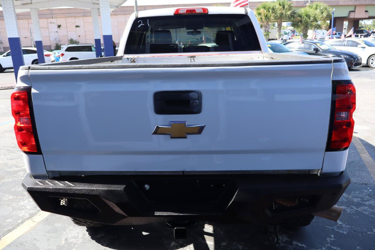Used 2018 Chevrolet Silverado 1500 Custom w/ Custom Value Package AWD/4WD image 4