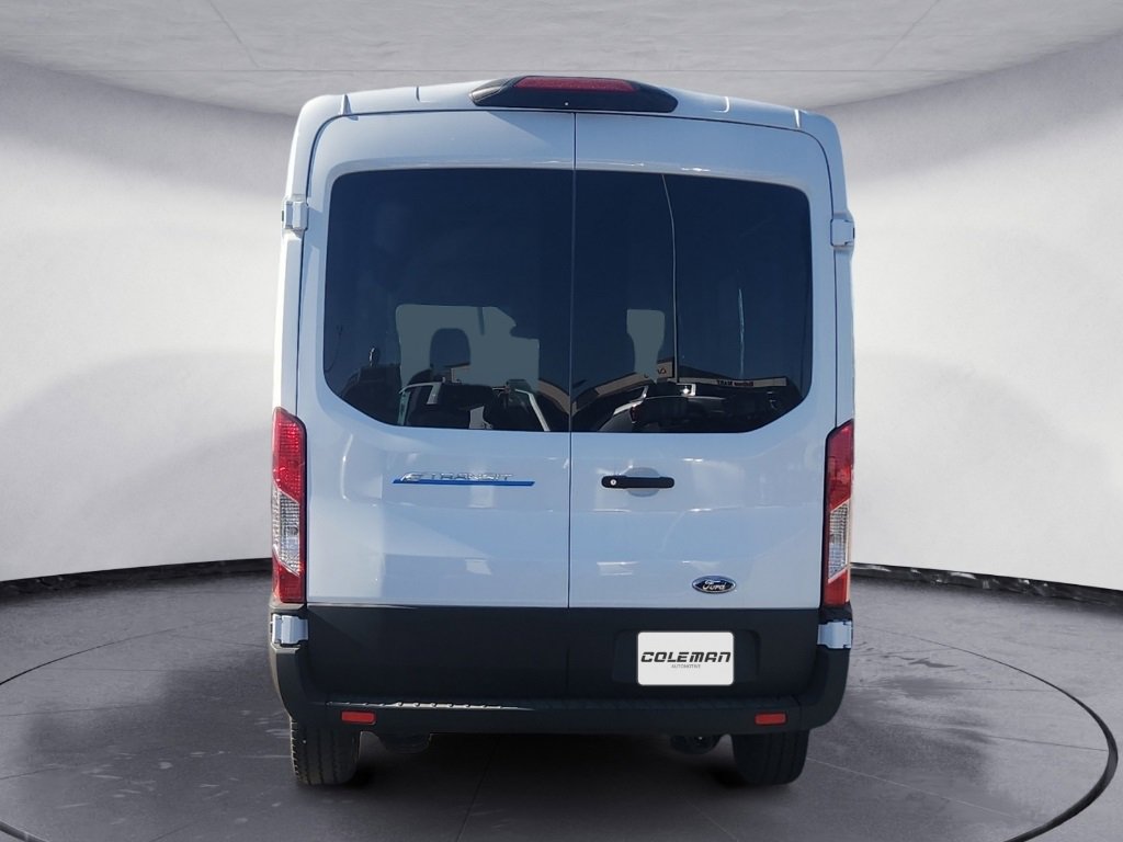 Used 2023 Ford E-Transit Medium Roof image 5