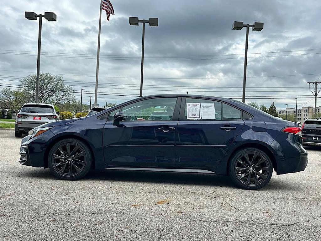 Certified 2023 Toyota Corolla SE image 2