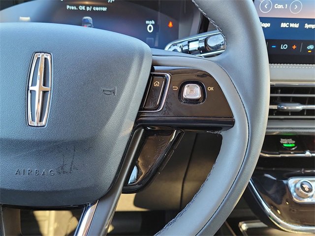 Certified 2024 Lincoln Corsair FWD image 16