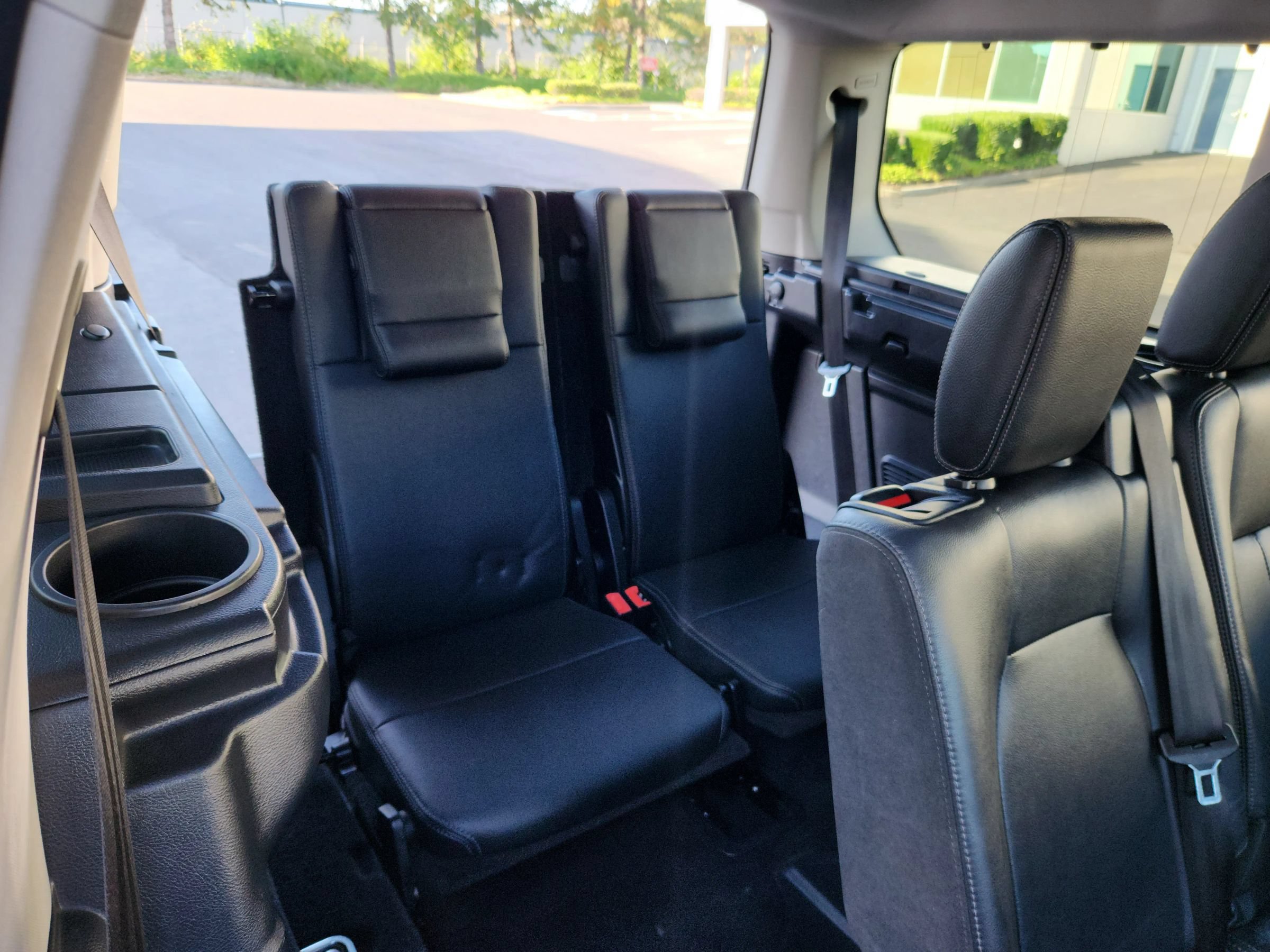 Used 2015 Land Rover LR4 HSE AWD/4WD image 24