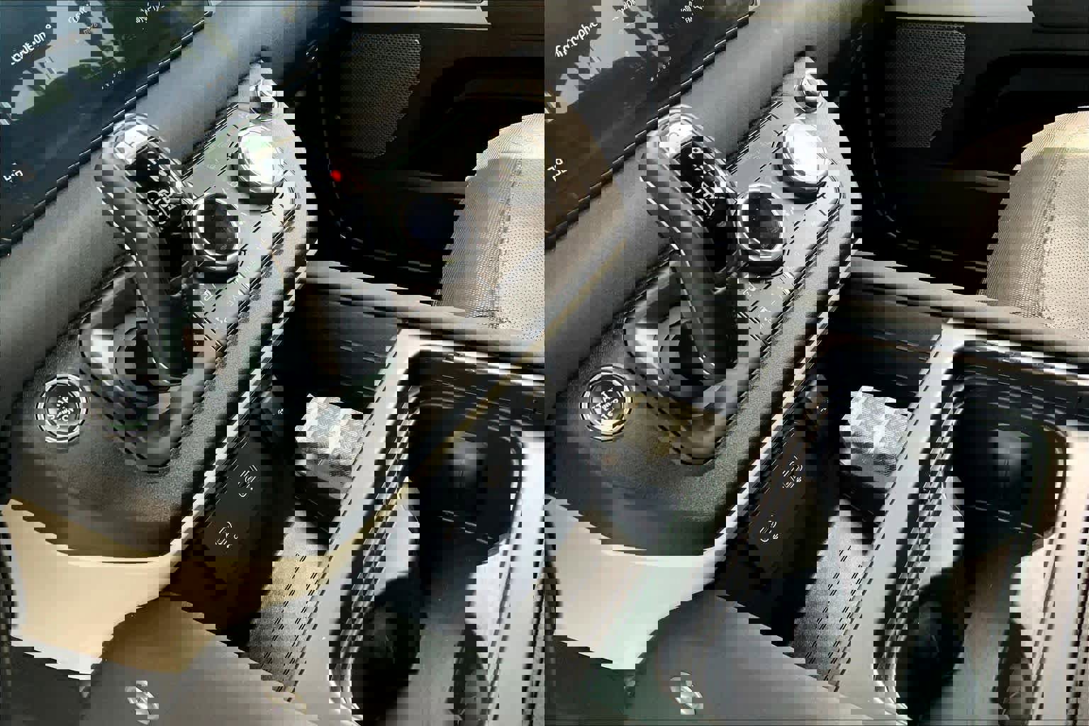 Used 2023 Land Rover Defender 110 X-Dynamic SE image 16