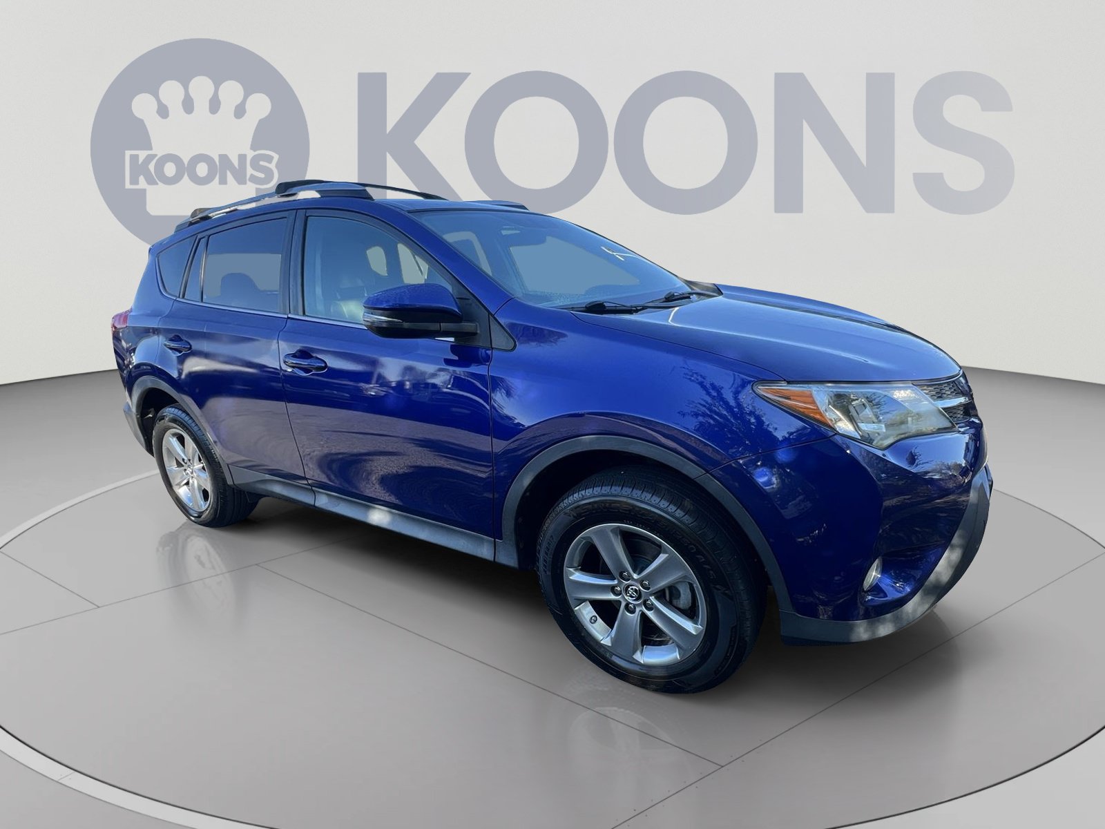 Used 2015 Toyota RAV4 XLE AWD/4WD image 2