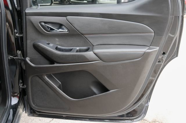 Used 2021 Chevrolet Traverse LS FWD image 16