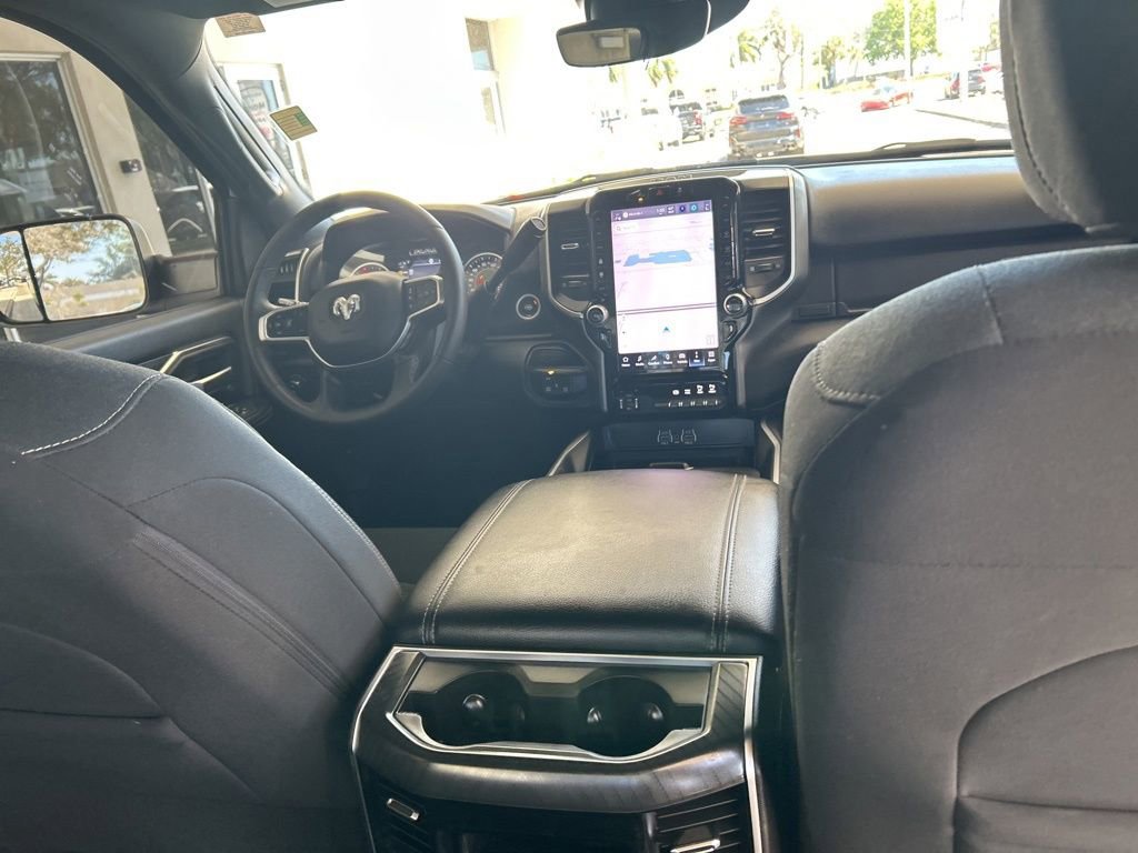 Used 2025 RAM 3500 Big Horn image 32