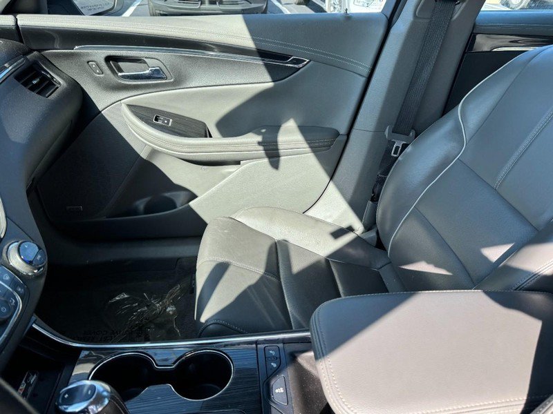 Used 2018 Chevrolet Impala Premier FWD image 13