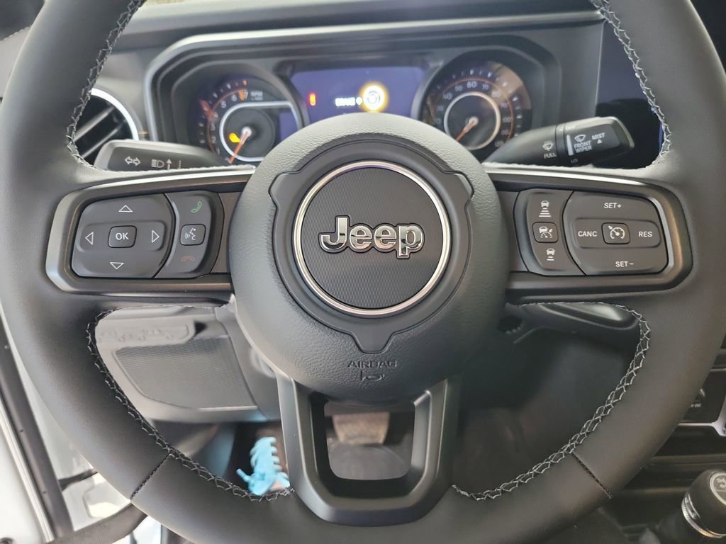 New 2026 Jeep Gladiator Sahara image 13