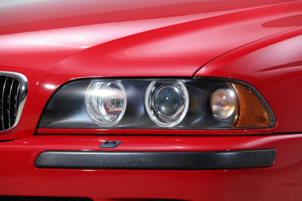 Used 2003 BMW M5 image 16