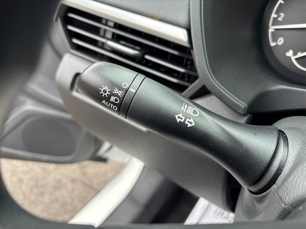 Used 2025 Nissan Altima 2.5 S image 25