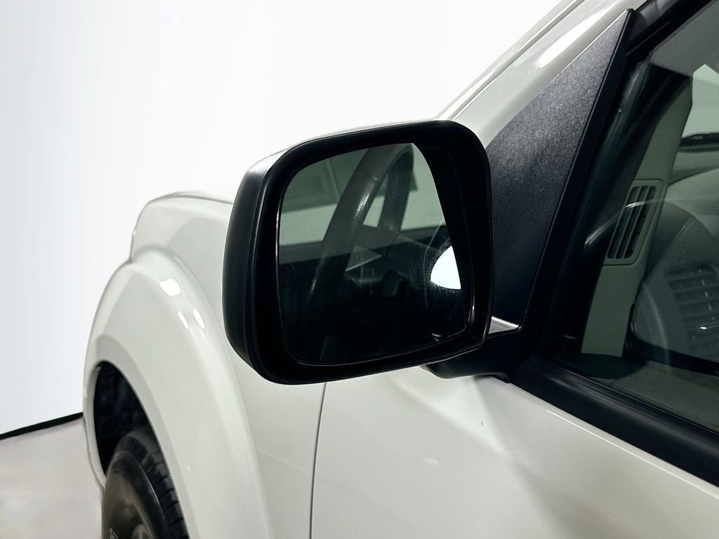 Used 2017 Nissan Frontier PRO-4X w/ Pro-4x Graphics Package AWD/4WD image 34