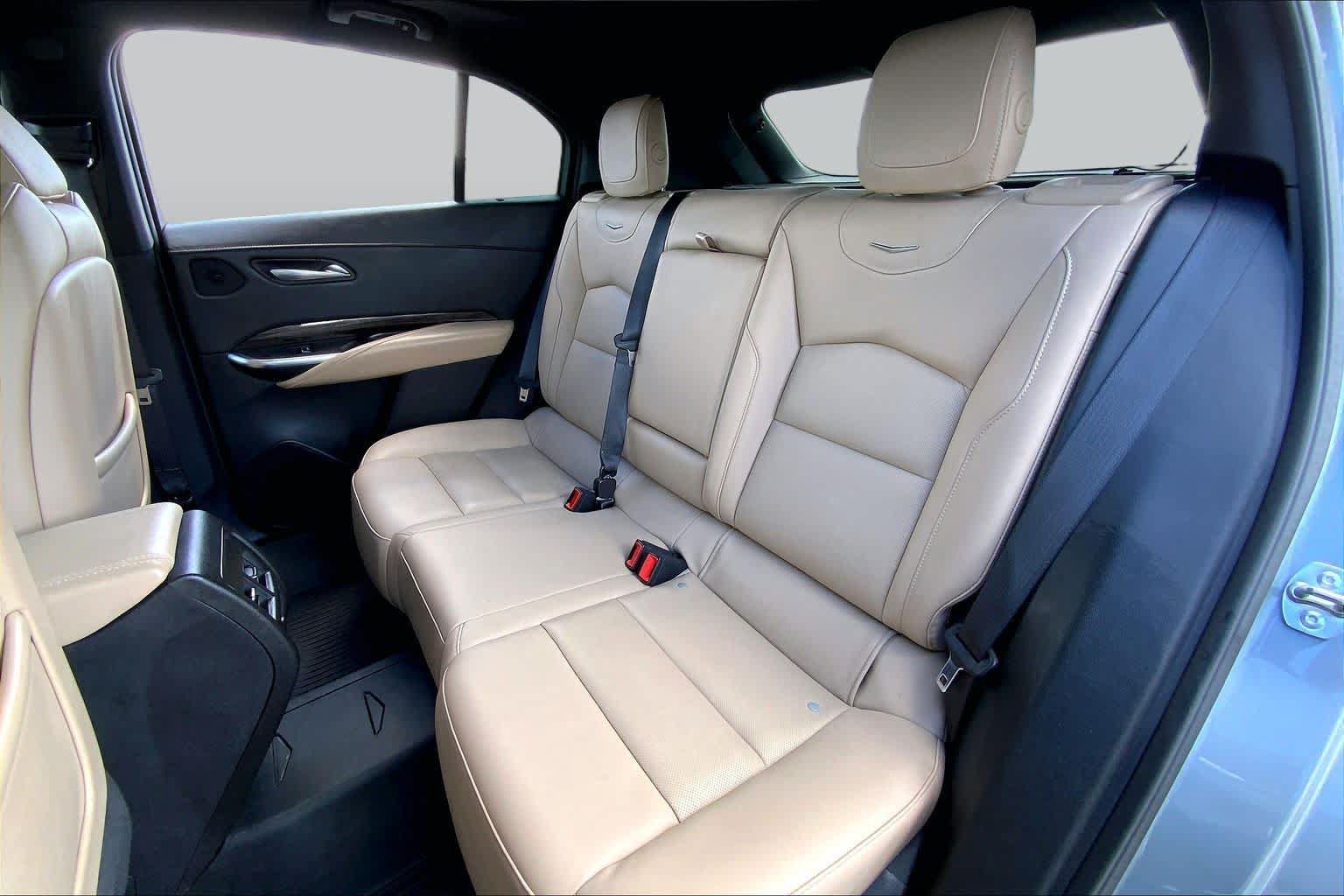 Used 2025 Cadillac XT4 Premium Luxury w/ Technology Package FWD image 20