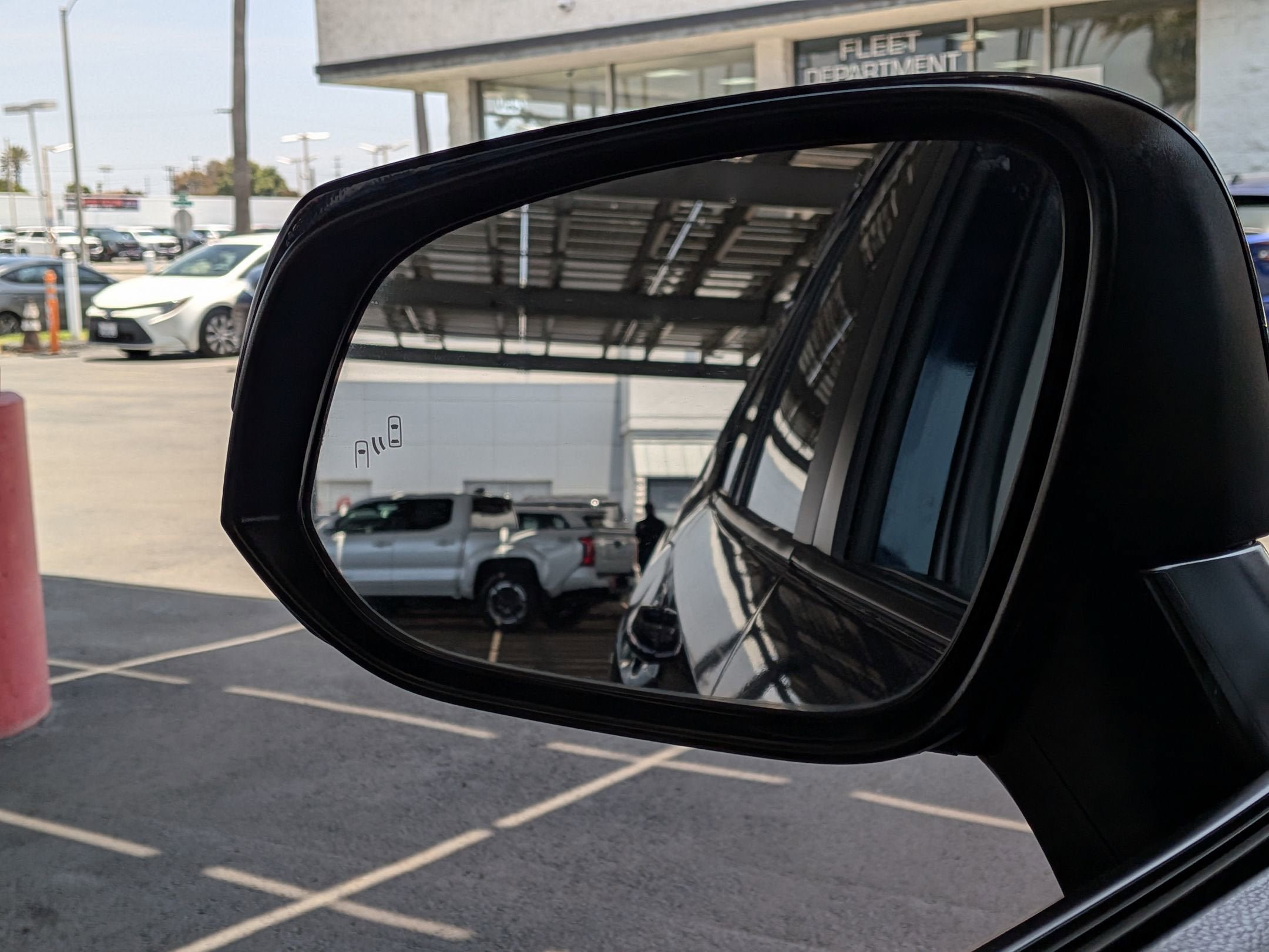 Certified 2024 Toyota RAV4 XLE AWD/4WD image 25