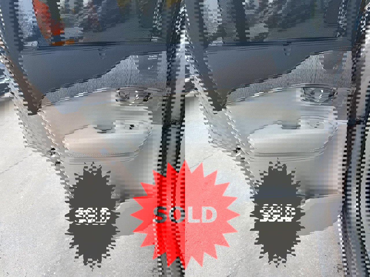 Certified 2023 Volvo XC90 B6 Ultimate w/ Lounge Package image 20