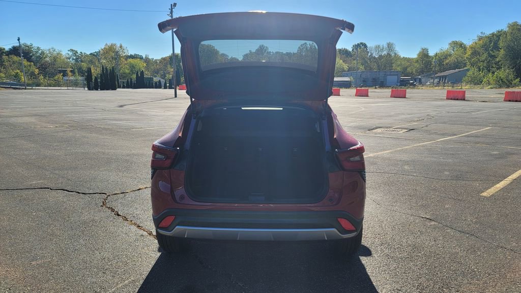 New 2026 Chevrolet Trax LT image 11