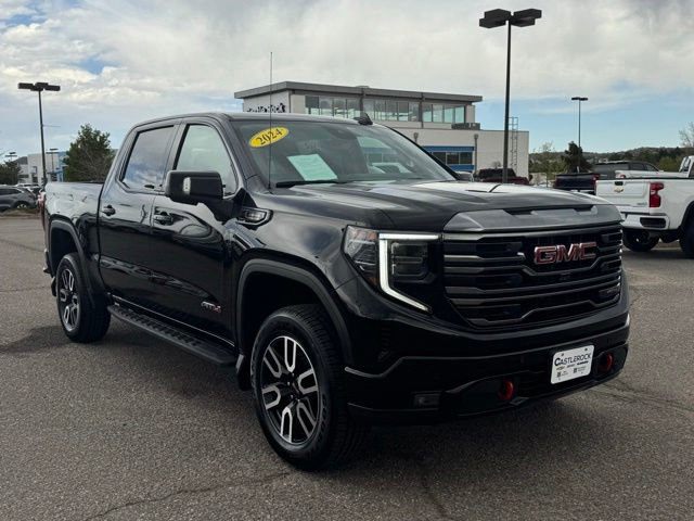 Used 2024 GMC Sierra 1500 AT4 w/ Technology Package AWD/4WD image 5