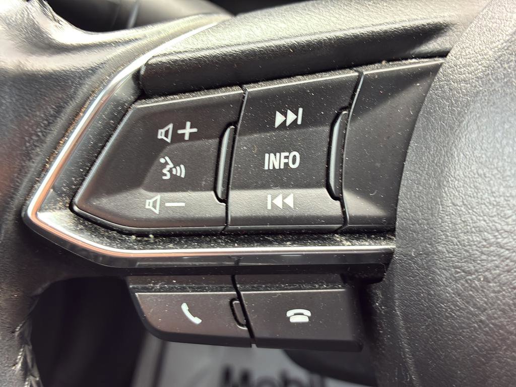 Used 2018 MAZDA MAZDA3 Touring FWD image 20