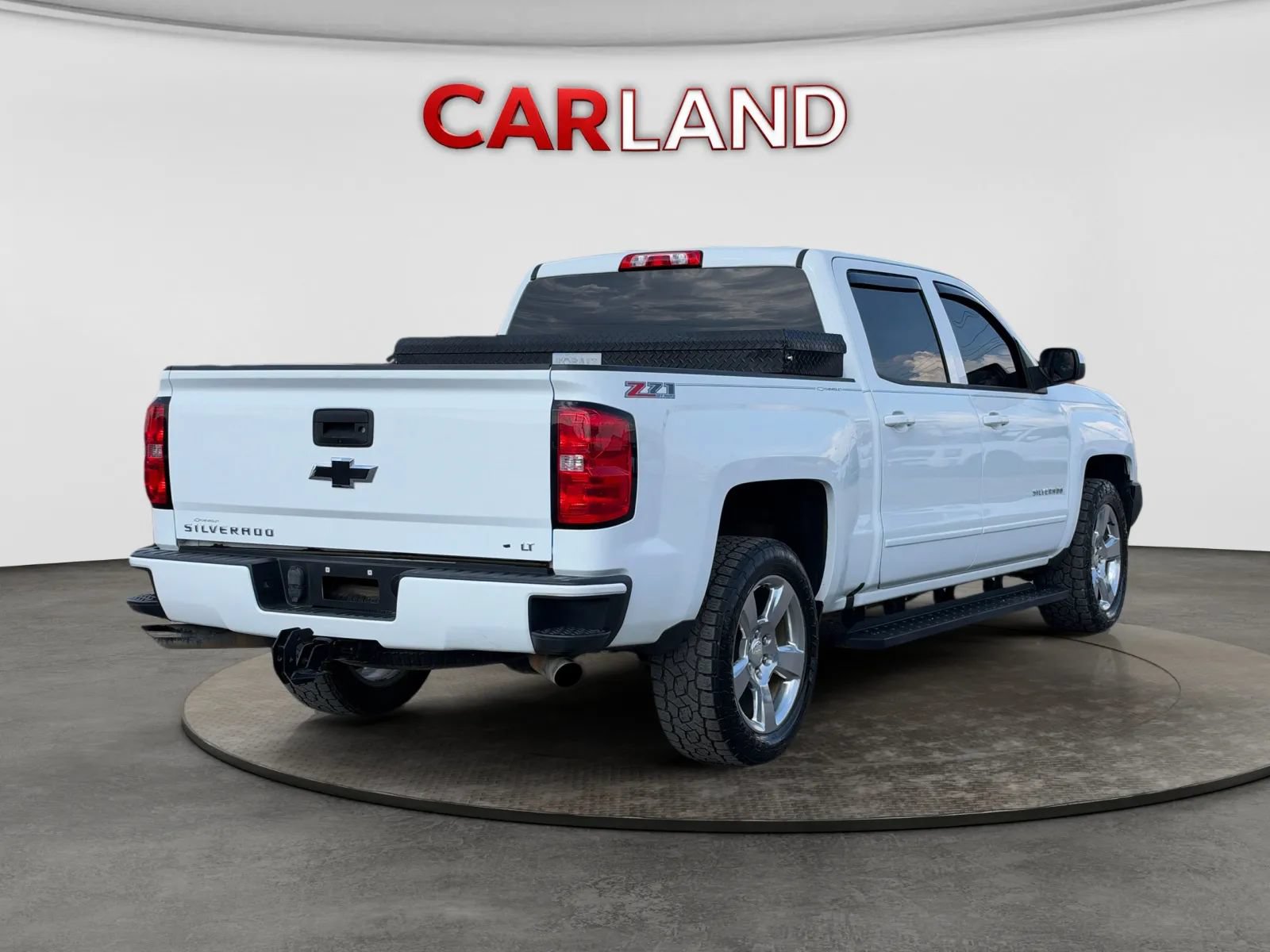 Used 2017 Chevrolet Silverado 1500 LT w/ All Star Edition AWD/4WD image 6