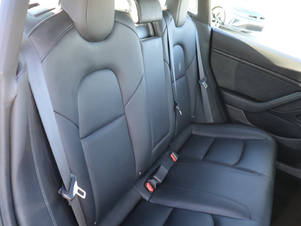 Used 2018 Tesla Model 3 RWD image 30