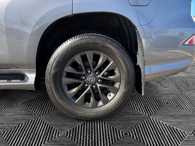 Used 2020 Lexus GX 460 Premium w/ Premium Package AWD/4WD image 32