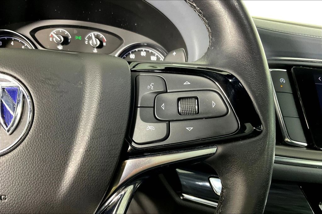 Used 2022 Buick Enclave Essence w/ Sport Touring Edition image 28
