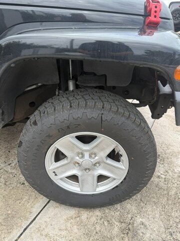 Used 2012 Jeep Wrangler Sport AWD/4WD image 6