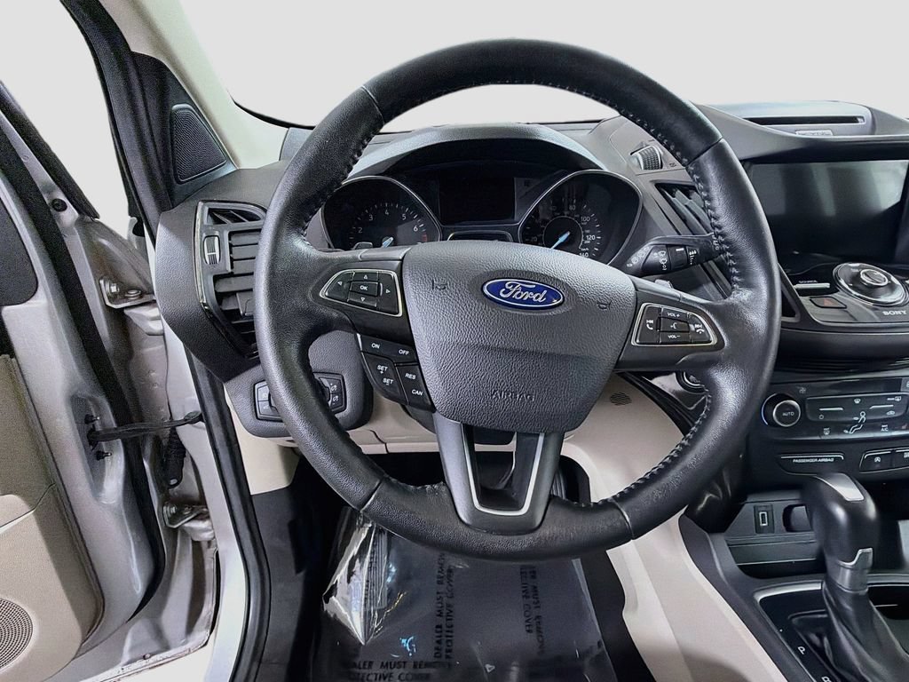 Used 2017 Ford Escape Titanium AWD/4WD image 13