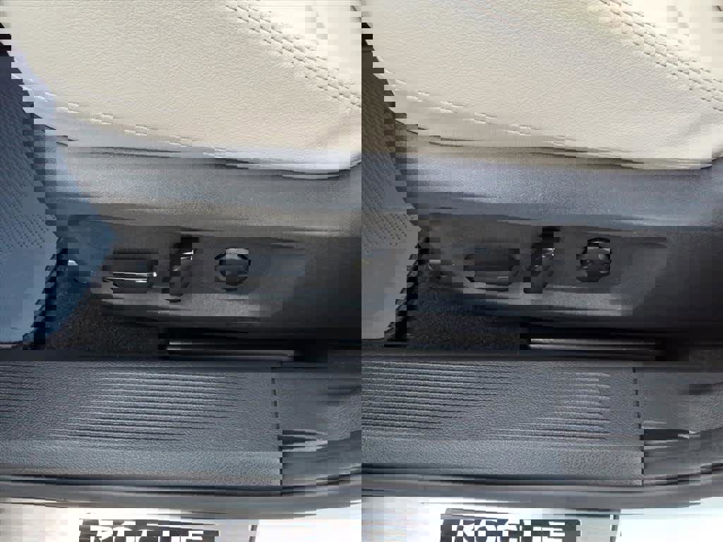 Certified 2023 Nissan Rogue SL w/ SL Premium Package image 17