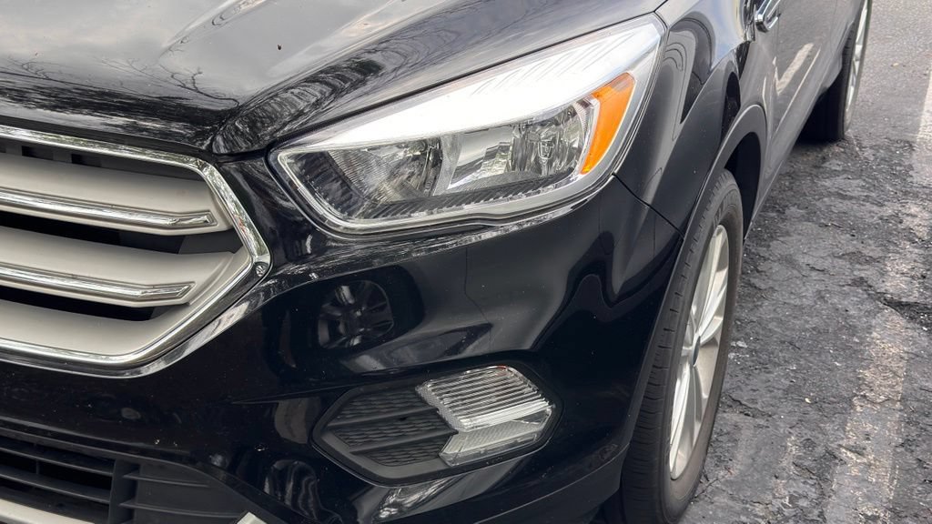 Used 2019 Ford Escape SE FWD image 11