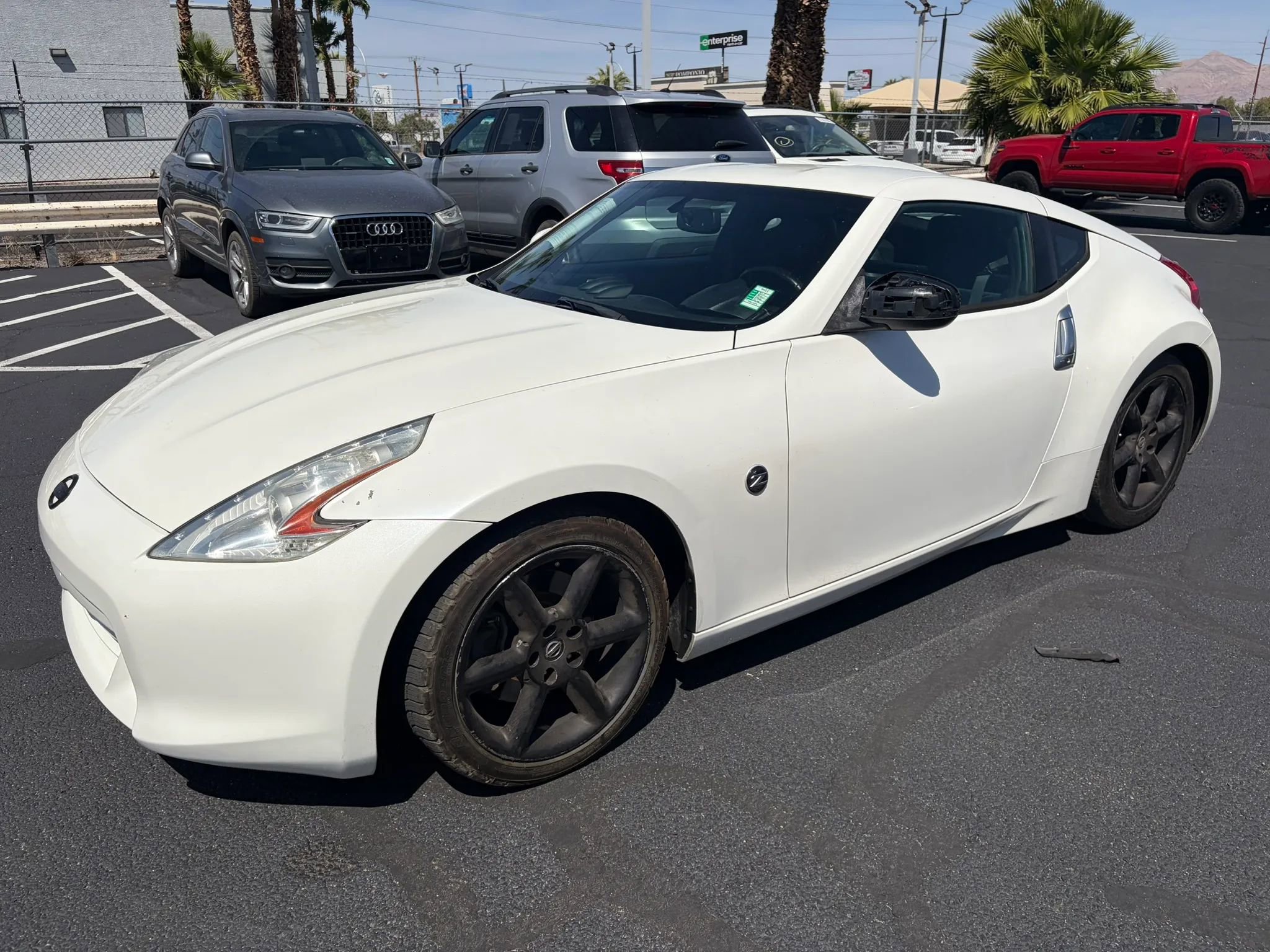 Used 2011 Nissan 370Z Touring RWD image 2