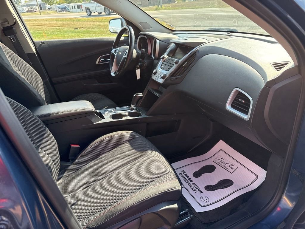 Used 2017 Chevrolet Equinox LT w/ Convenience Package image 16