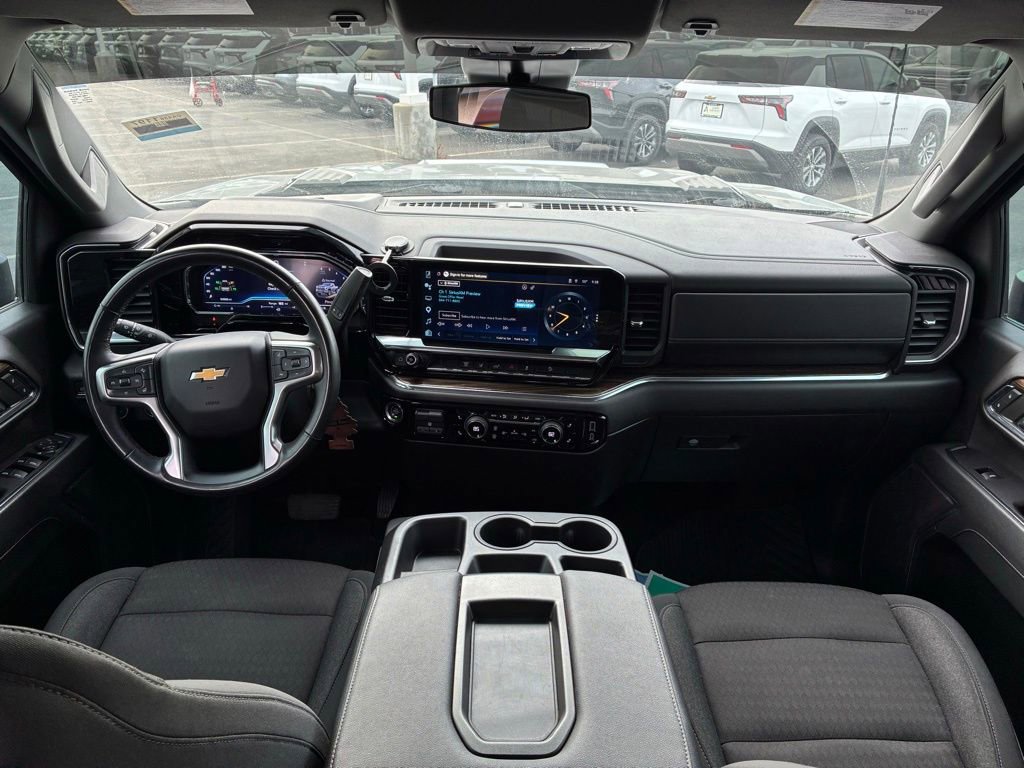 Used 2024 Chevrolet Silverado 2500 LT w/ Convenience Package image 15