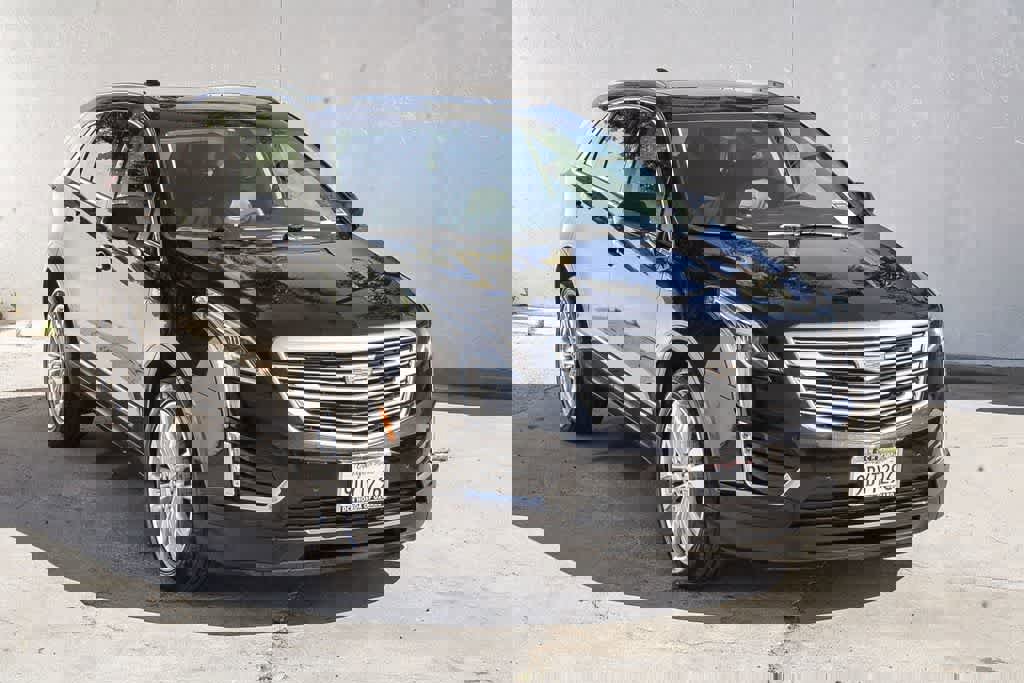 Used 2019 Cadillac XT5 Premium Luxury image 3