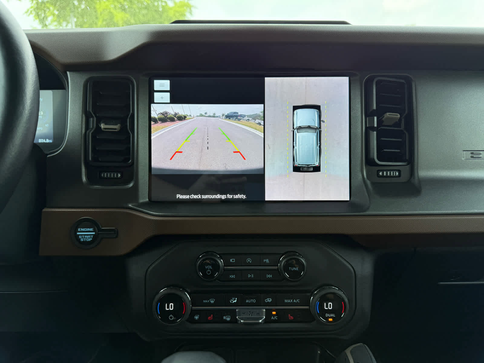 Used 2024 Ford Bronco Outer Banks image 16