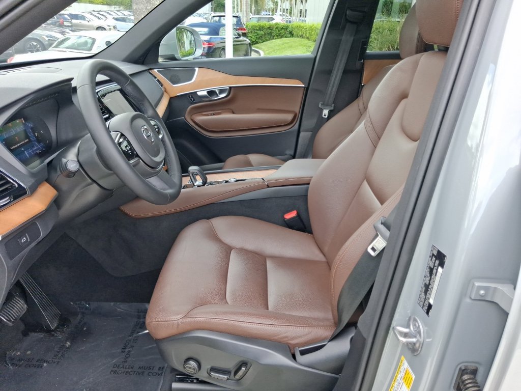 Certified 2024 Volvo XC90 B5 Plus w/ Protection Package Premier AWD/4WD image 14