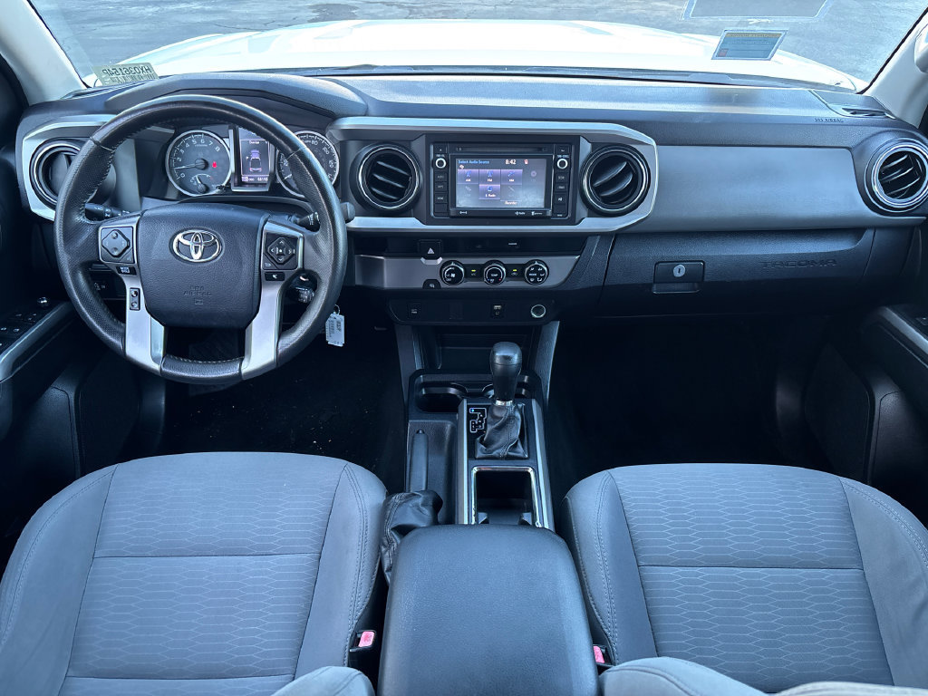 Used 2017 Toyota Tacoma SR5 w/ Tow Package RWD image 19