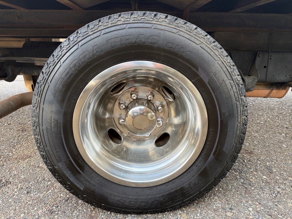 Used 2016 Ford E-350 and Econoline 350 Super Duty image 27