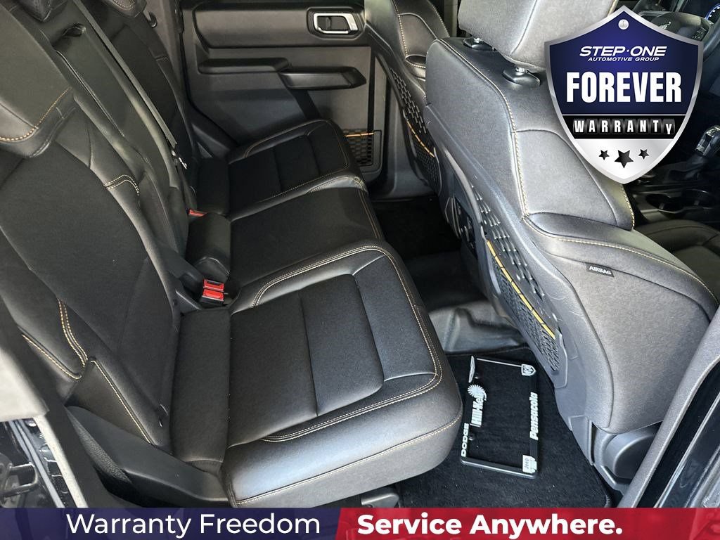 Used 2024 Ford Bronco Badlands w/ Sasquatch Package AWD/4WD image 31