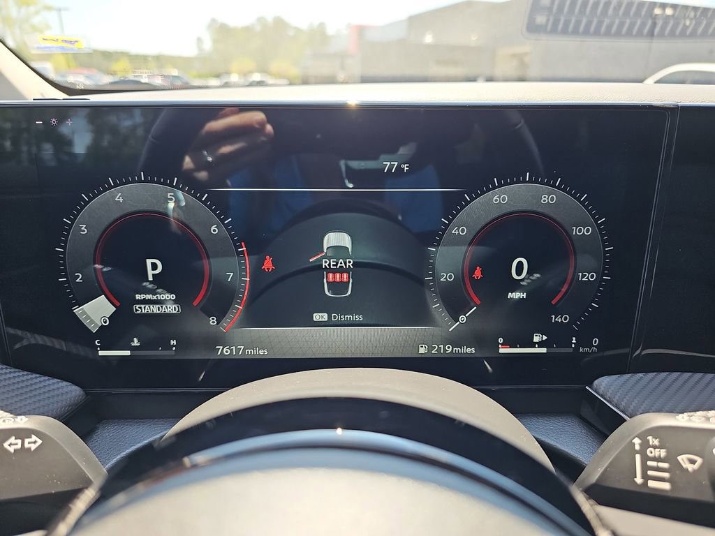 Used 2025 Nissan Kicks SR FWD image 23