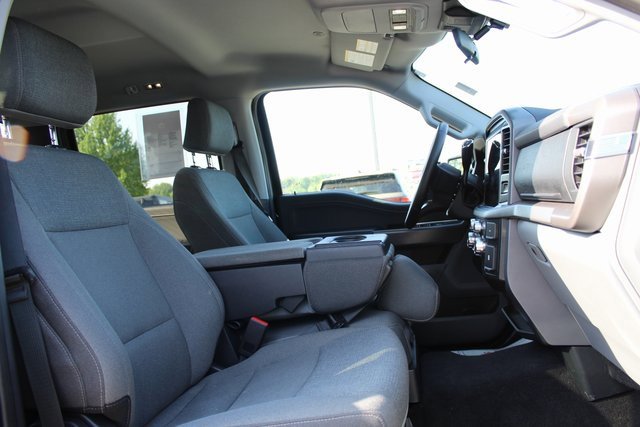 Used 2025 Ford F150 XLT w/ Equipment Group 301A Standard AWD/4WD image 17