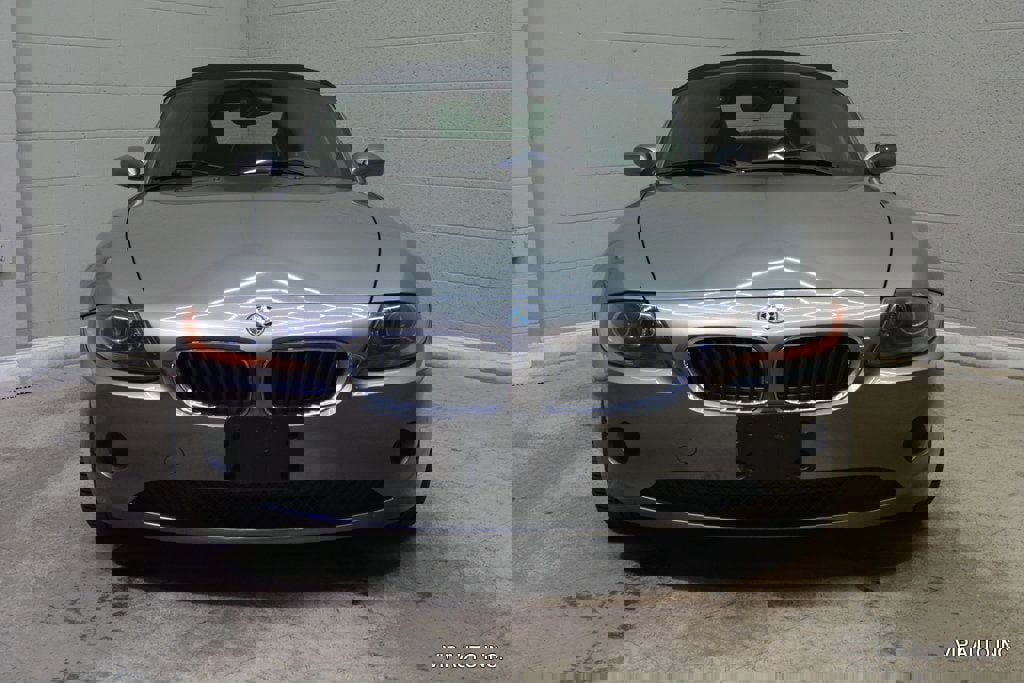 Used 2004 BMW Z4 2.5i image 5