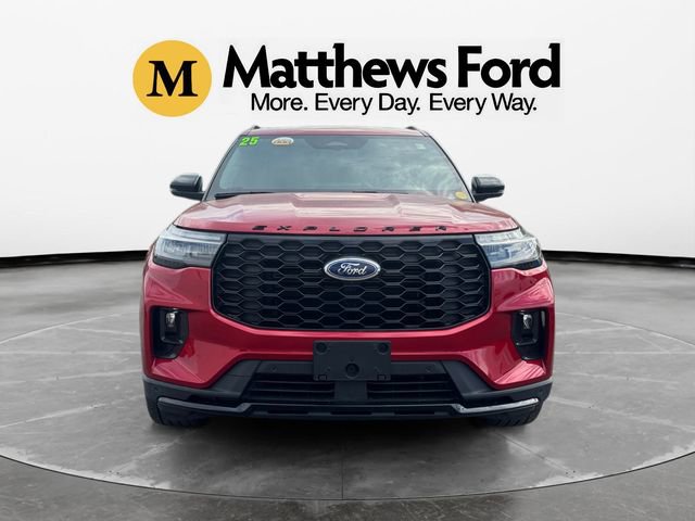 Used 2025 Ford Explorer ST-Line w/ Premium Package AWD/4WD image 8