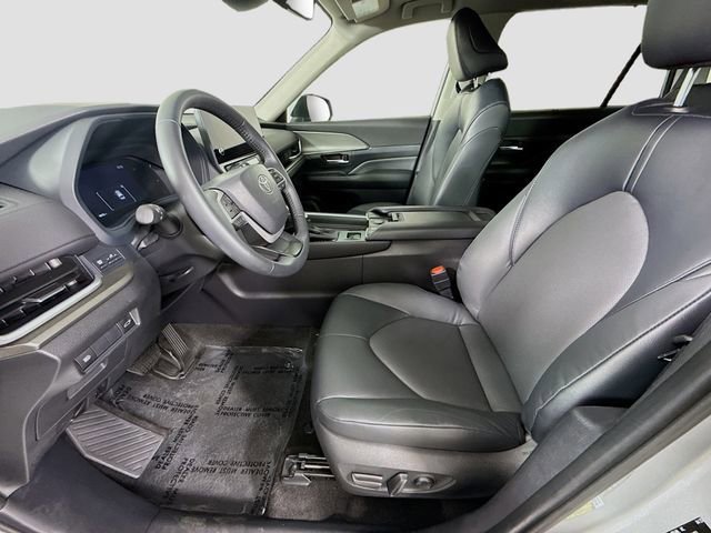 Certified 2025 Toyota Grand Highlander FWD image 20
