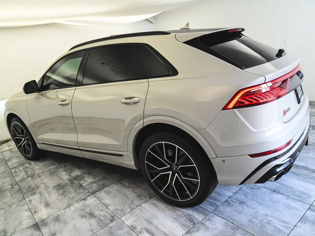 Used 2021 Audi SQ8 Prestige w/ Prestige Package AWD/4WD image 4