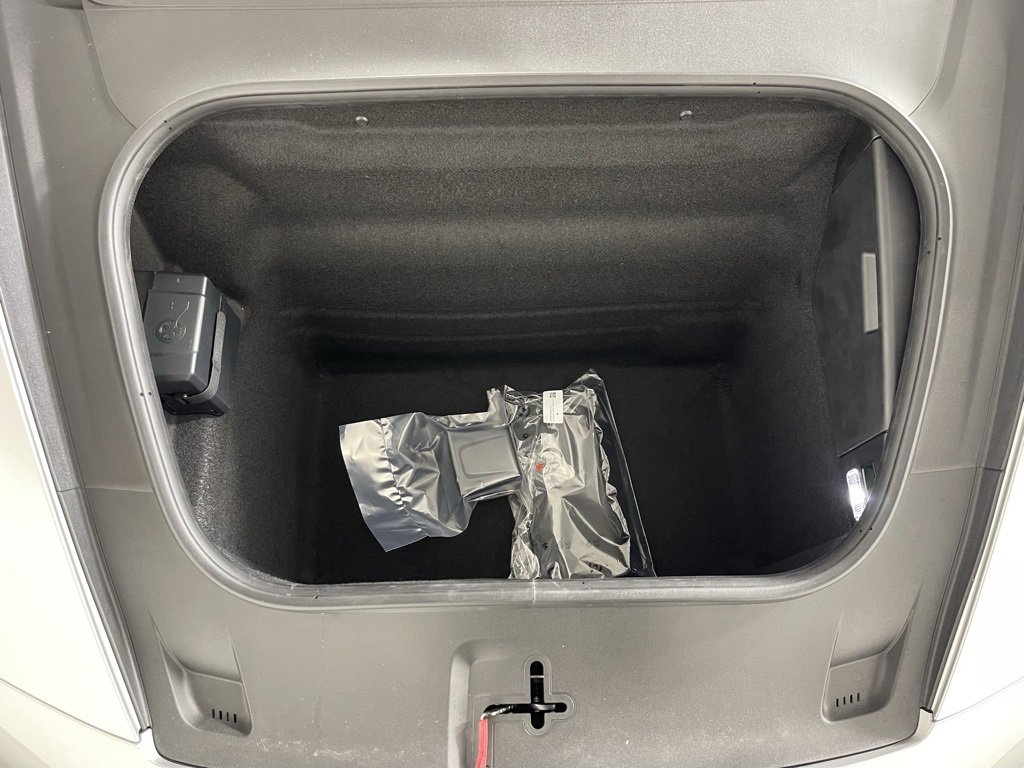 Certified 2025 Porsche 911 Carrera image 17