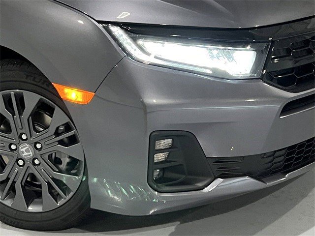 New 2026 Honda Odyssey Touring image 13