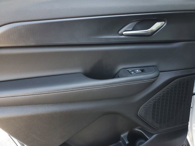 Certified 2025 Jeep Grand Cherokee L Laredo image 18