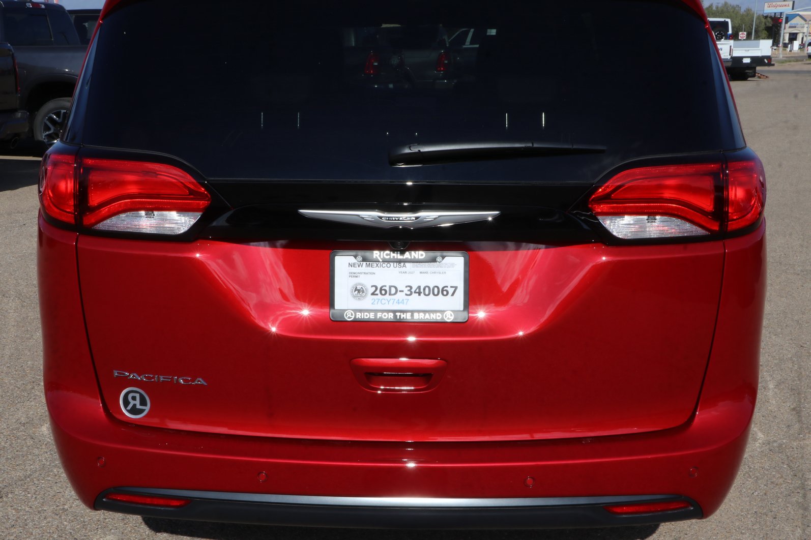 New 2027 Chrysler Pacifica LX FWD image 6