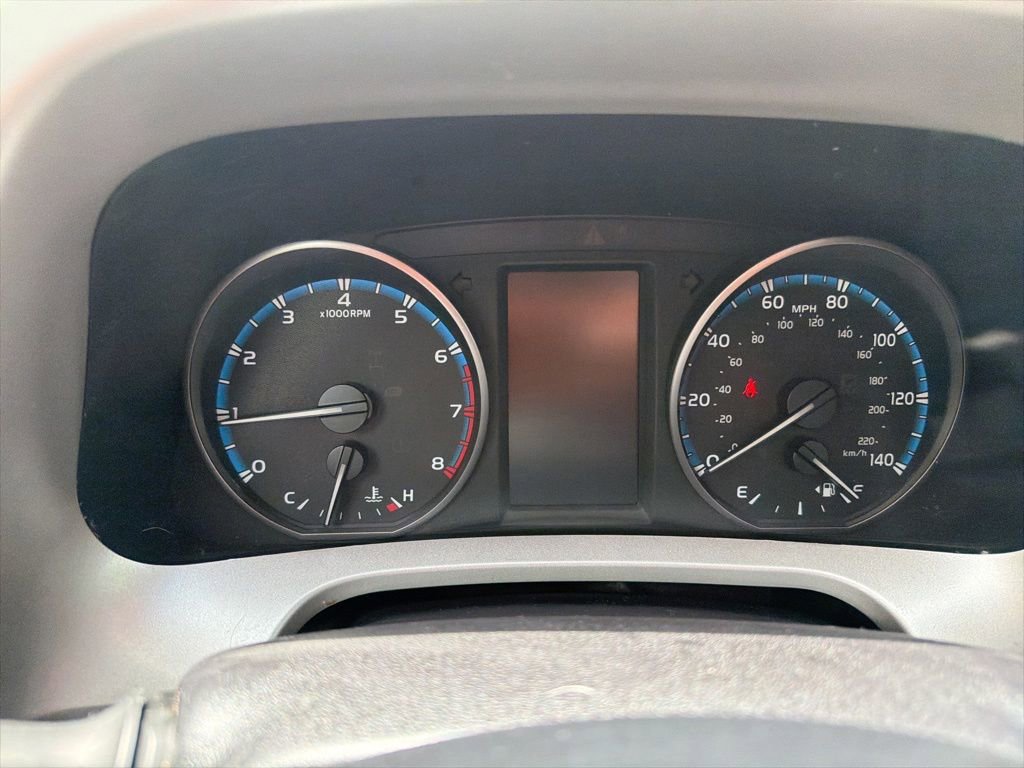 Used 2017 Toyota RAV4 XLE FWD image 12