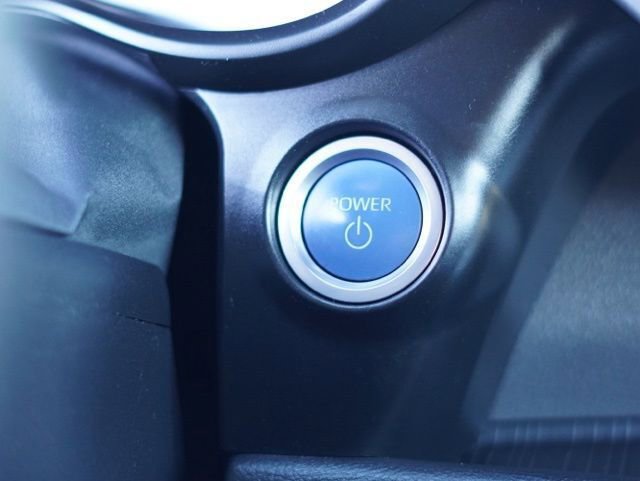 Used 2023 Toyota Sienna XSE image 21